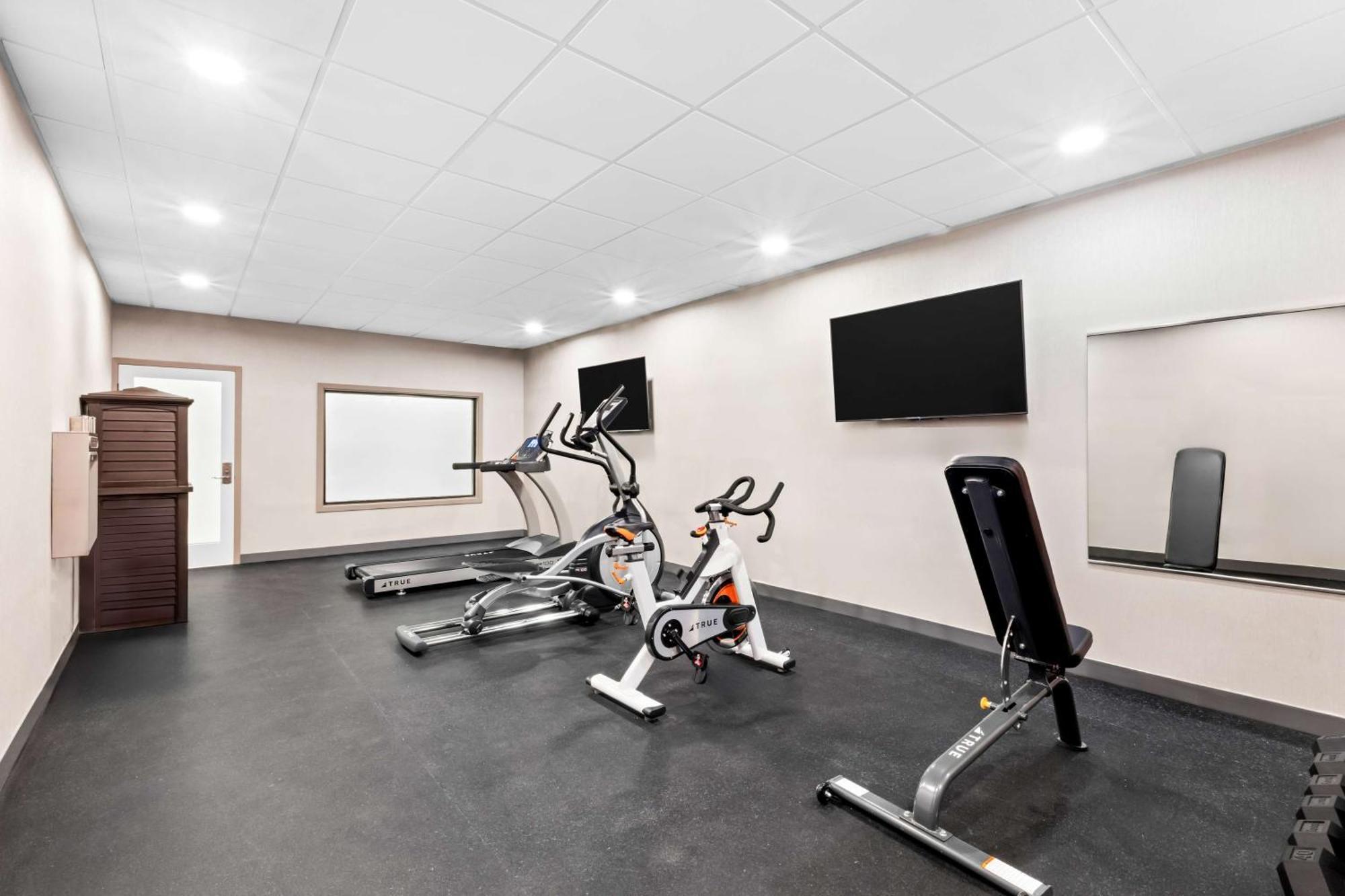 Best Western Niantic - New London, Mystic Area ภายนอก รูปภาพ