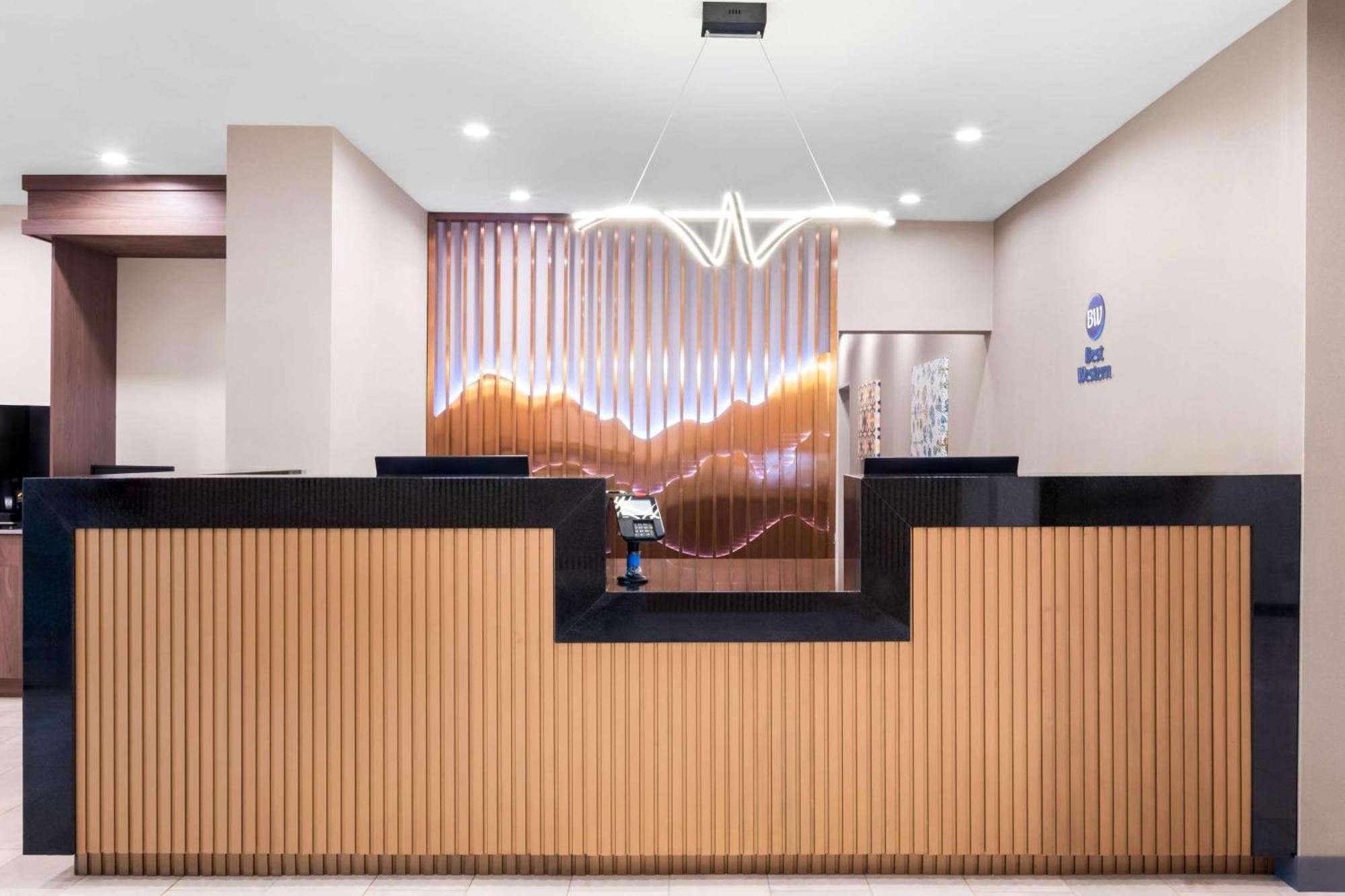 Best Western Niantic - New London, Mystic Area ภายนอก รูปภาพ