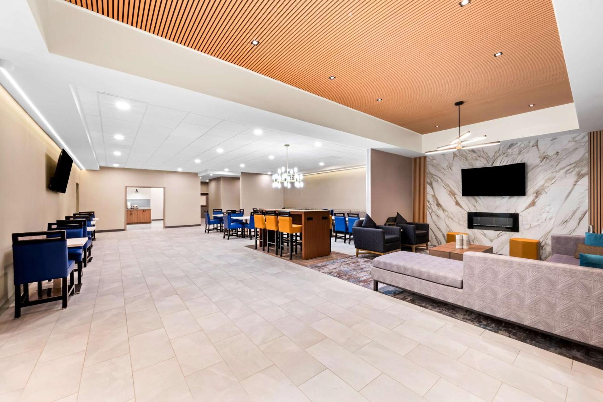 Best Western Niantic - New London, Mystic Area ภายนอก รูปภาพ