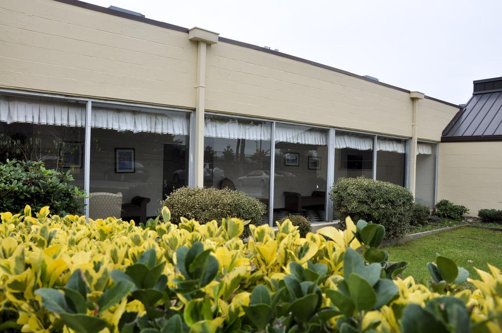 Best Western Niantic - New London, Mystic Area ภายนอก รูปภาพ